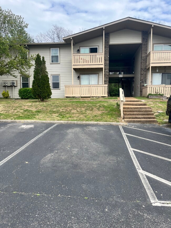 Photo - 809 Ashlawn Pl Unit 809