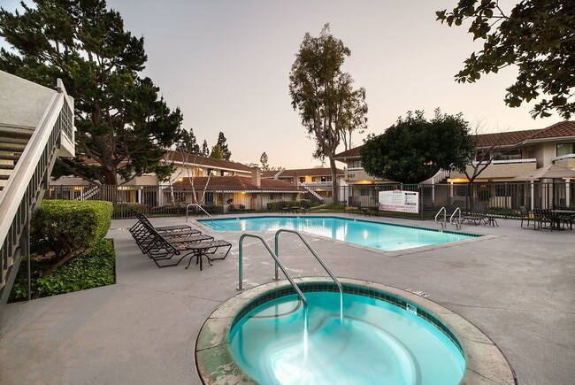 Photo - Camarillo Oaks