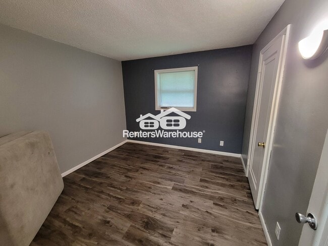 Photo - 9375 Country Dr