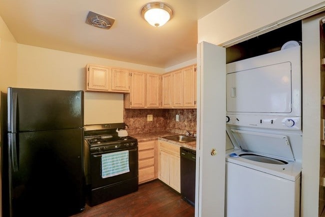 Villas at 4607