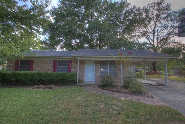 Photo - 4311 Marcell Cir W