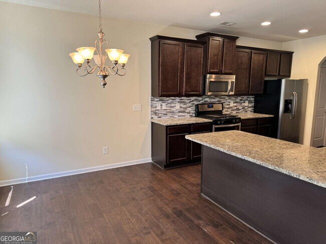 Photo - 3405 Castleberry Rd