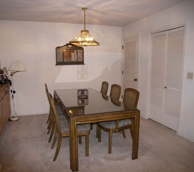 Photo - 3 Bedroom Condo in McCloud w 1 Car Garage! Great Location! Unit 225