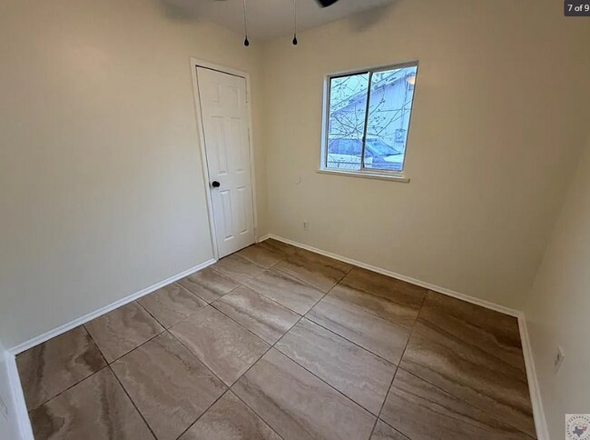 Photo - 2405 Mamie Dr