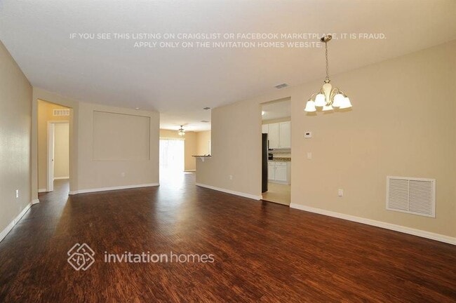 Photo - 2071 Kabat Ave