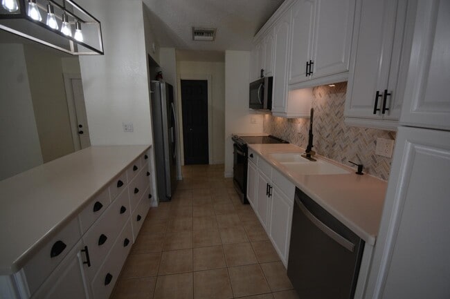 Photo - 1379 Pinetta Cir