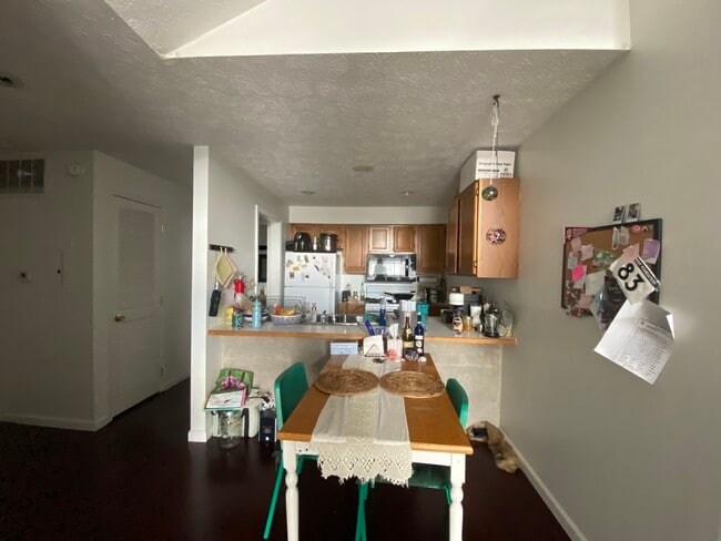 Photo - 1236 S College Mall Rd