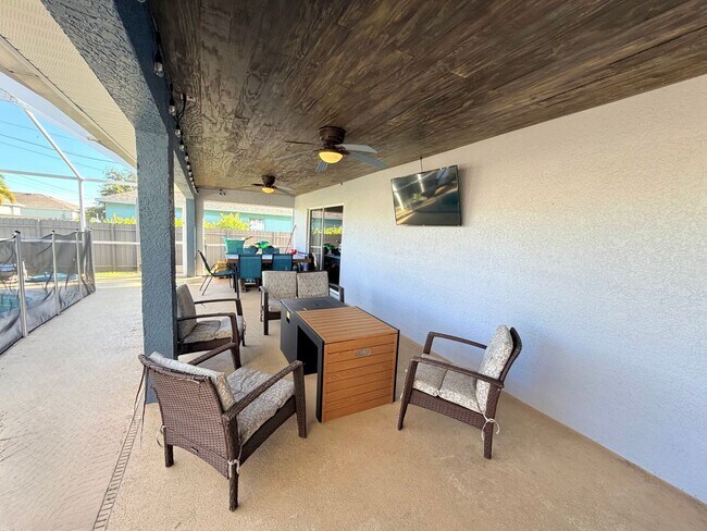 Photo - Beautiful Pool Home with 4 Beds, 2 Baths i...