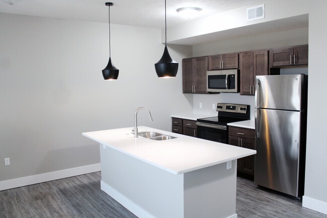 Kitchen - Prairie Heights Apartments