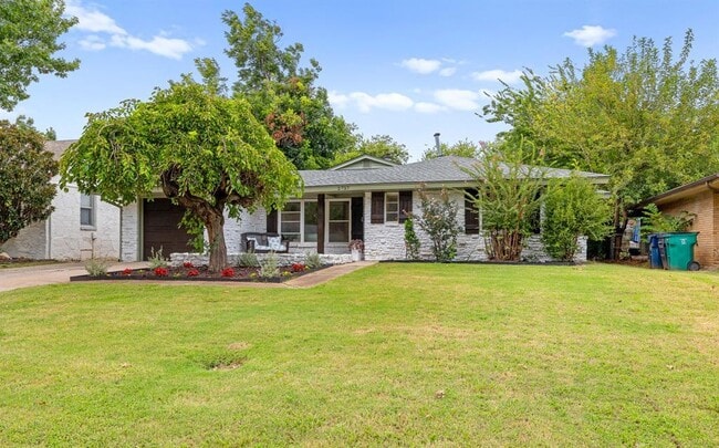 Photo - 2737 Clermont Pl