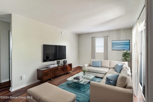 Photo - 1343 W Point Dr Unit 01