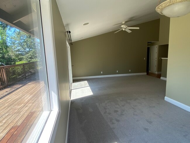 Photo - 9225 SW 2nd Ave