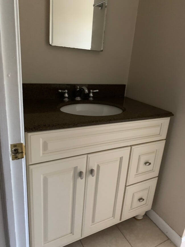Photo - 105 Cushman Rd