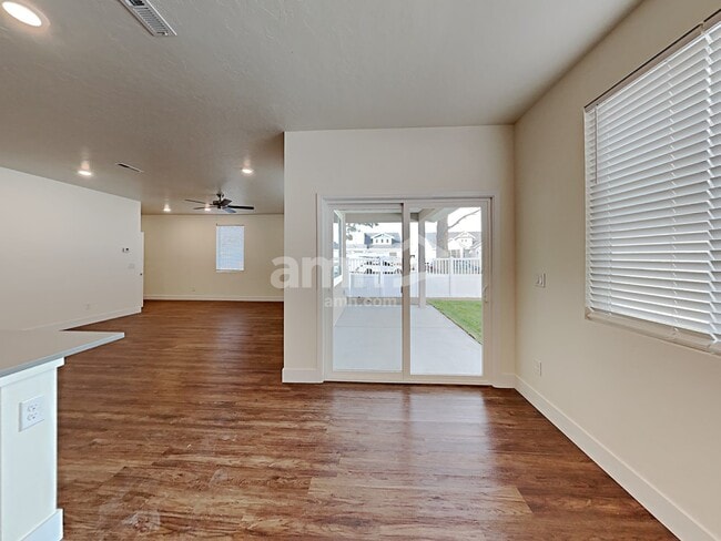 Photo - 1890 N Montgomery Way