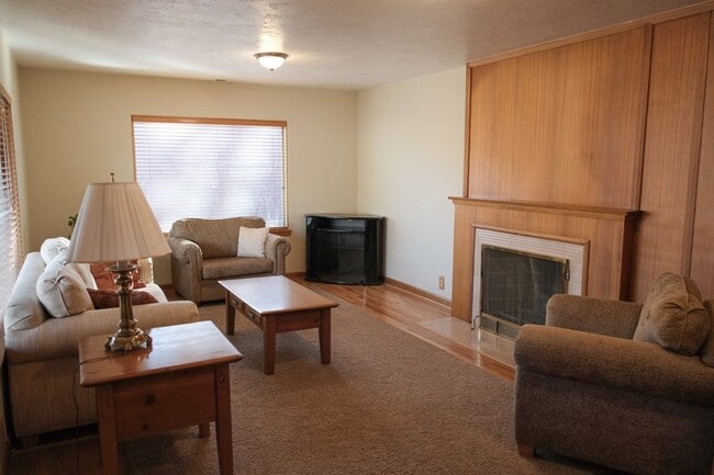Photo - 683 N 300 E
