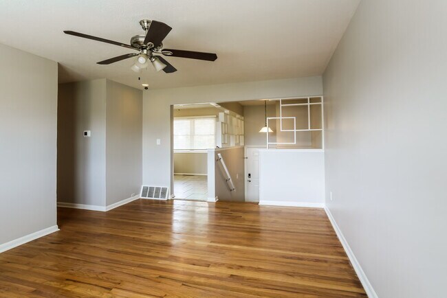 Photo - 789 Bradwell Dr