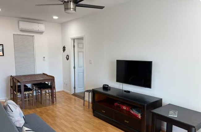Photo - 2160 SW 17th St Unit Apt #2162