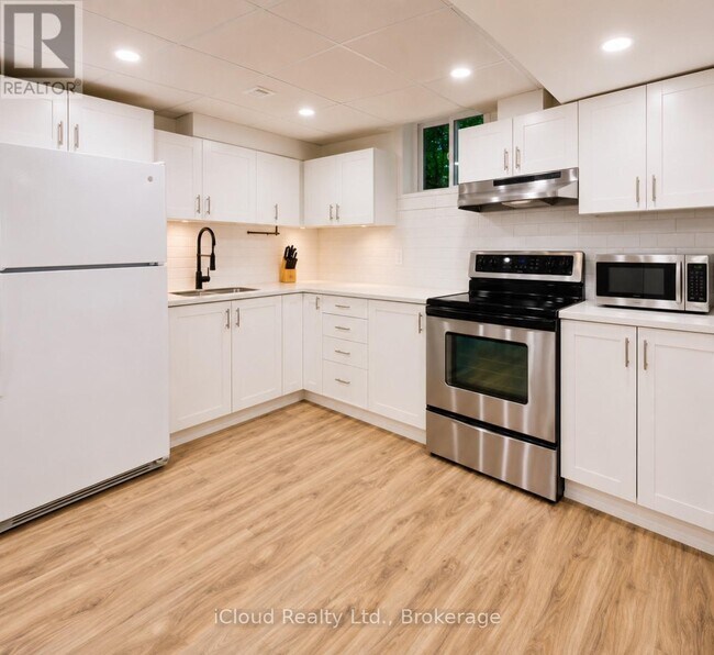 Photo - 3093 McDowell Dr