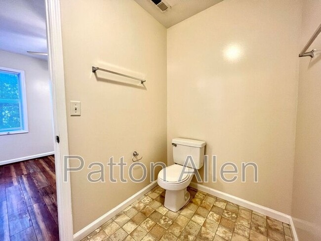 Photo - 109 Citadel Dr