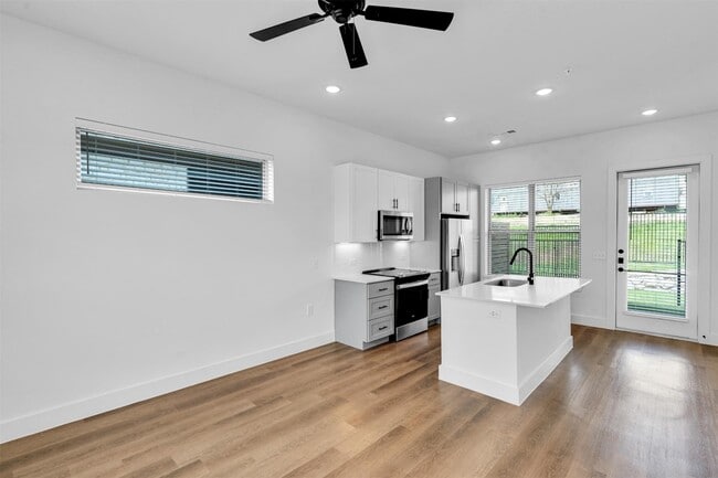 Building Photo - 1526 Soccer Dr Rental