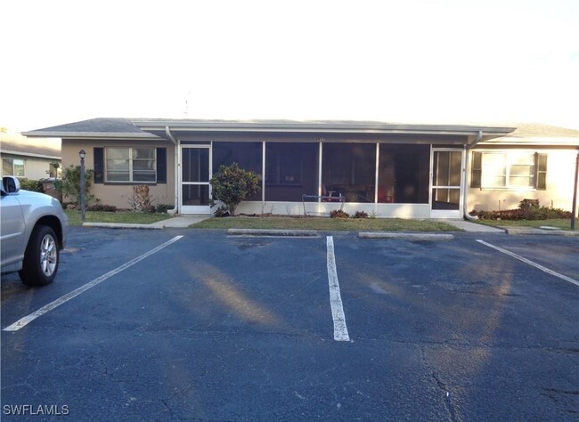 Photo - 4611 SE 4th Pl Townhome