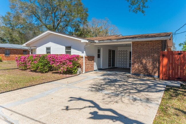 Photo - Updated 3 Bedroom in Great Location!