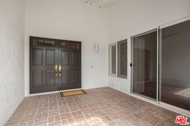 Photo - 4618 Park Mirasol