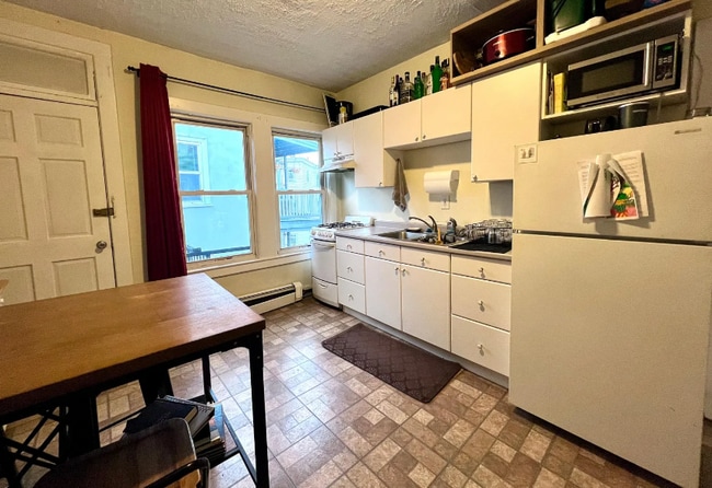 Photo - 27 Forest St Unit 1