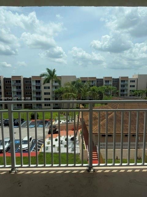 Photo - 6960 Miami Gardens Dr Unit 2-521