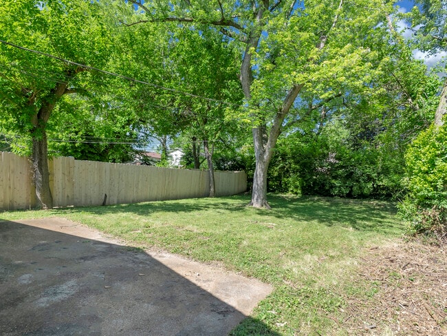 Photo - 10437 Count Dr