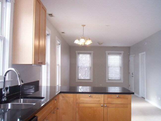 Photo - 1419 Darrow Ave Unidad 2