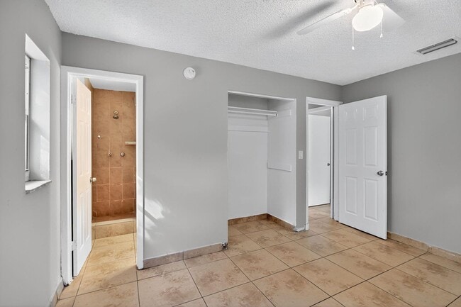 Photo - 4810 NW 19th St