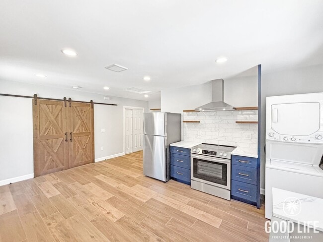 Photo - zIsla Vista Dr Unit z3346 (ADU)