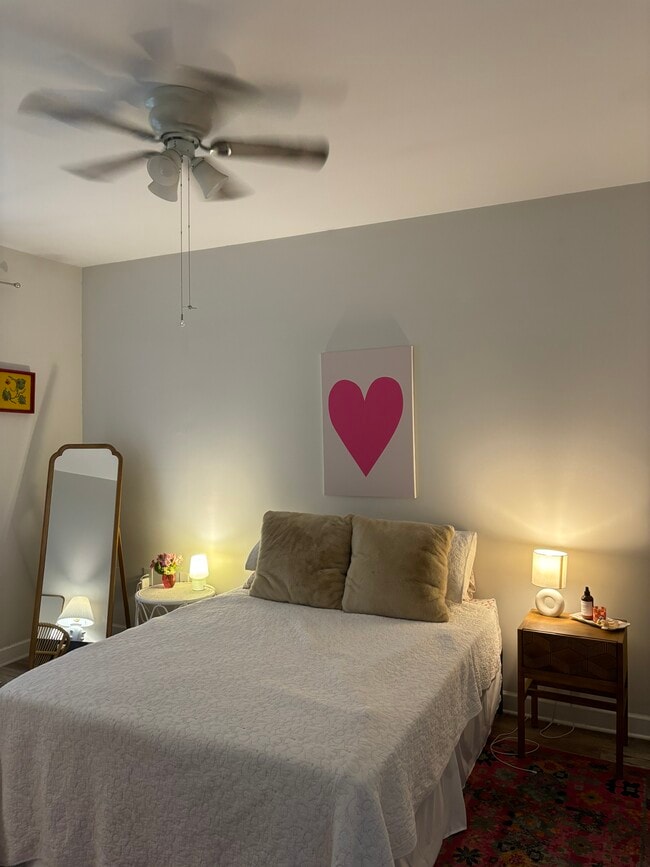 Photo - 323 Monlandil Dr