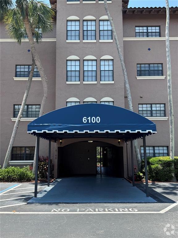 Building Photo - 6100 Gulfport Blvd S Unit 310 Rental
