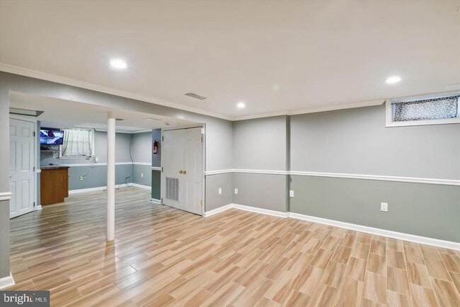 Photo - 1601 Thetford Rd