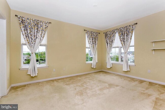 Photo - 1331 Sierra Dr