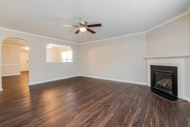 Photo - 6824 Horseback Lane