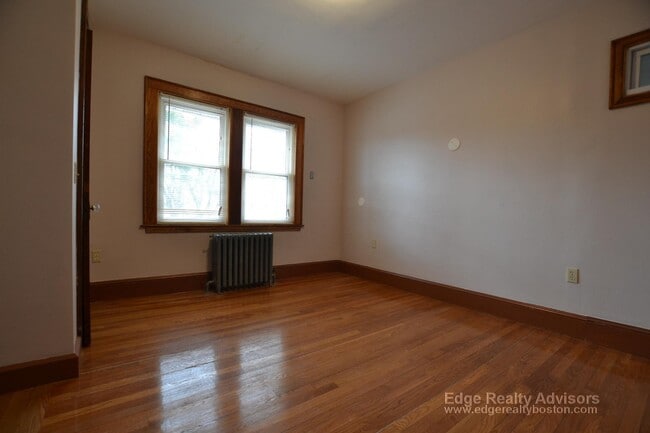 283 N Harvard St Unit 1