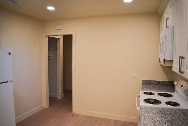 Photo - Lovely house located close to downtown and the police department with easy access to I-80!