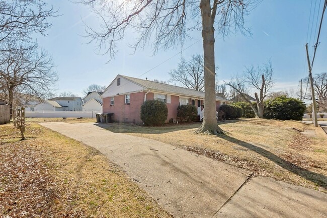 Photo - Hampton Duplex 2bed 1 bath