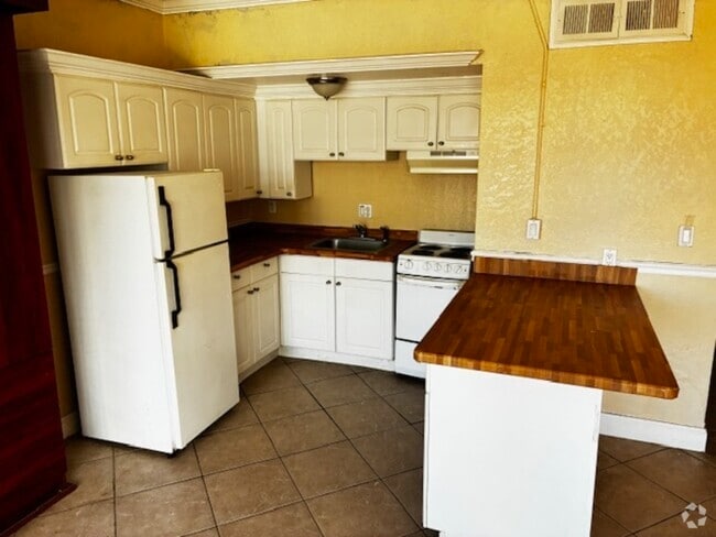 Building Photo - 311 W Ashley St Unit 810 Rental