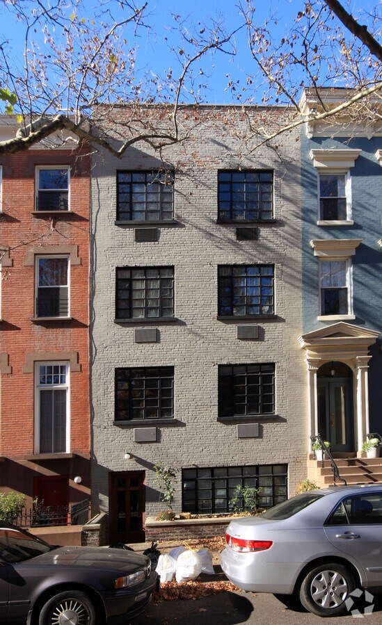 Photo - 52 Sidney Pl Apartments