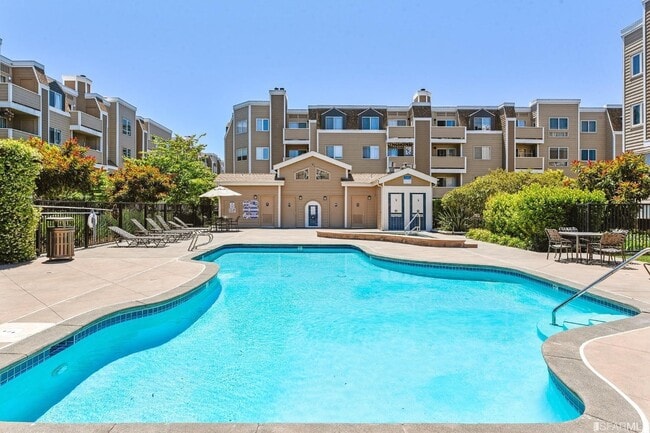 Photo - 6400 Christie Ave Unit 4422