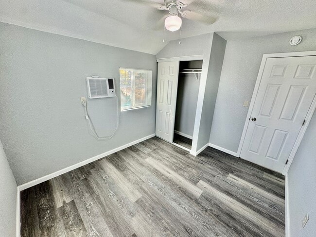 Photo - Spacious 2BD/1BA on 2nd Floor with In-Unit... Unit # C