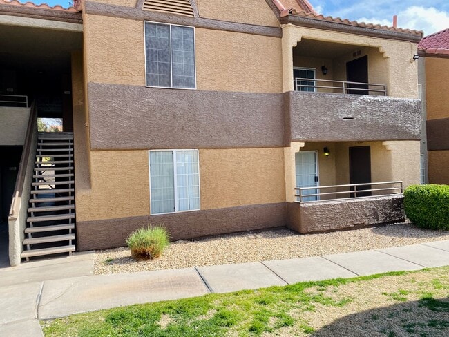 2200 S Fort Apache Rd Unidad 2200 FORT APACHE #1106