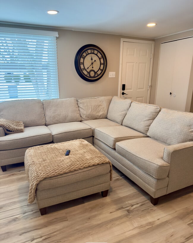 Photo - 112 Belle Aire Ave