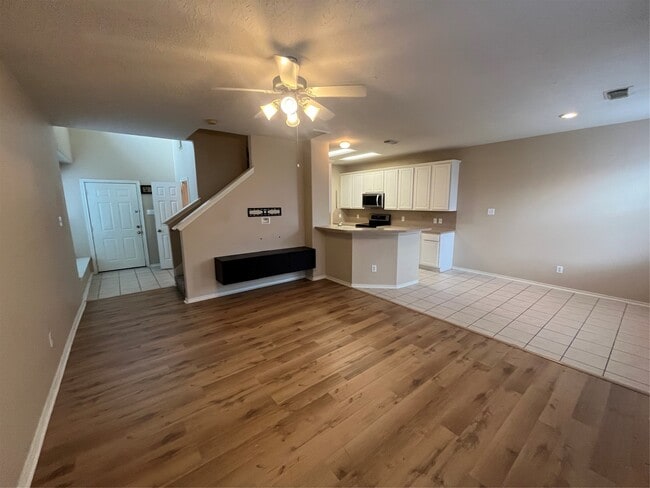 Photo - 8917 Elm Drake Ln