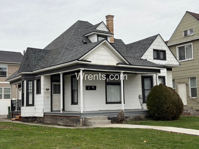 Building Photo - 301 E Nora Ave Unit A