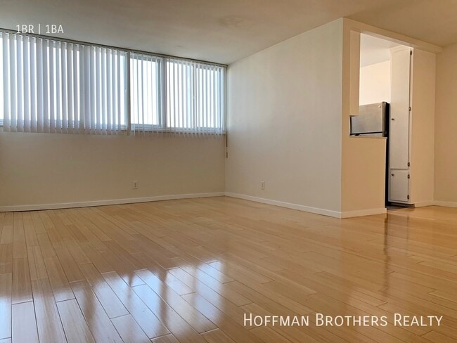 Building Photo - 1851 Winona Blvd